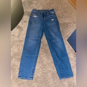 American eagle mom jeans size US 0